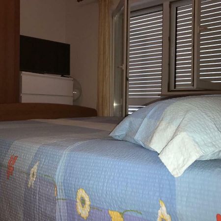 Apartment Nela Baška Voda المظهر الخارجي الصورة