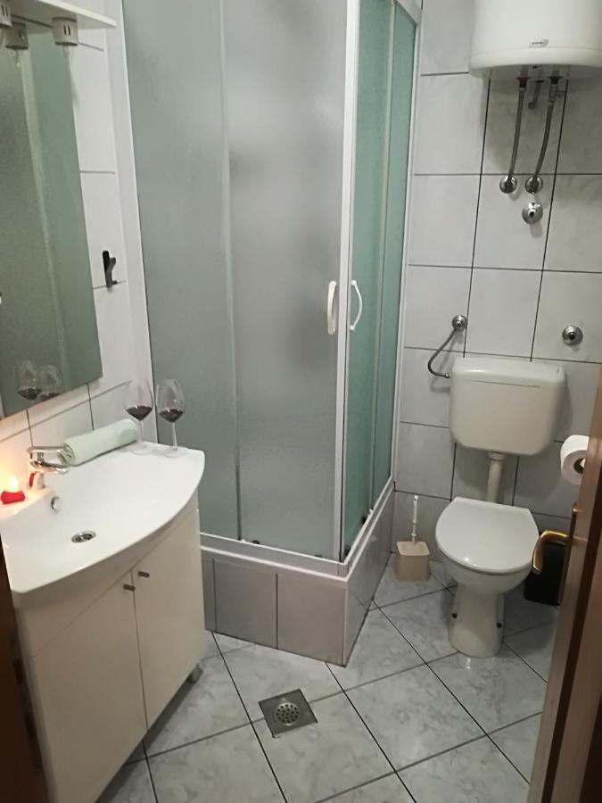 Apartment Nela Baška Voda المظهر الخارجي الصورة