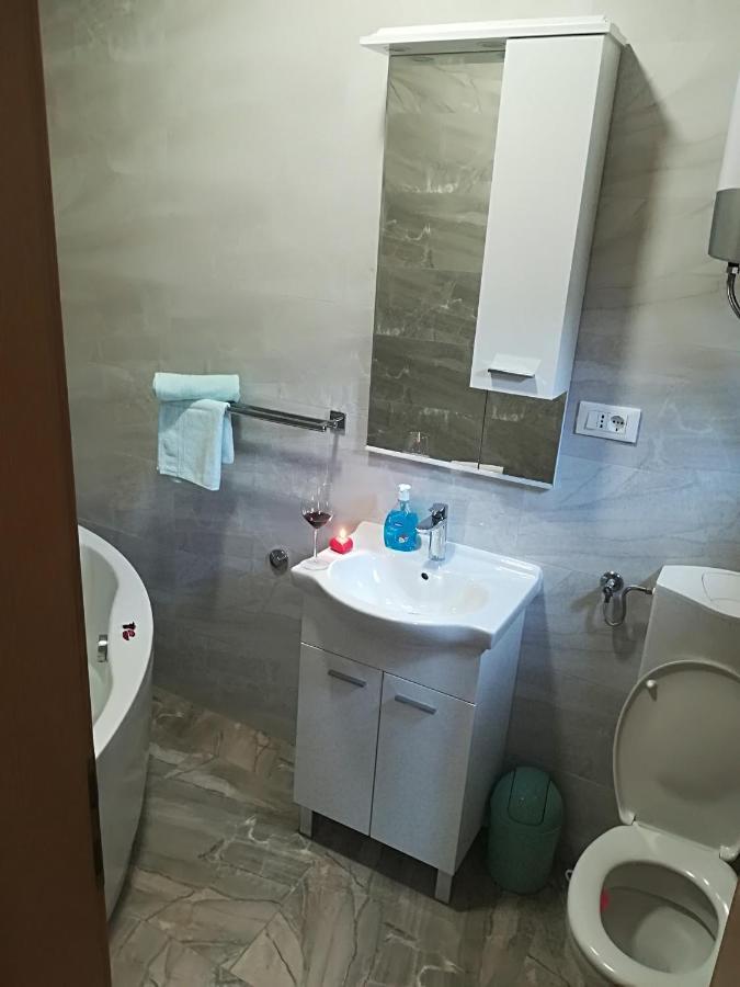 Apartment Nela Baška Voda المظهر الخارجي الصورة