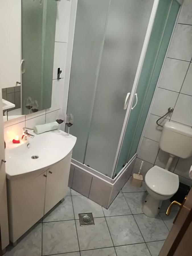 Apartment Nela Baška Voda المظهر الخارجي الصورة