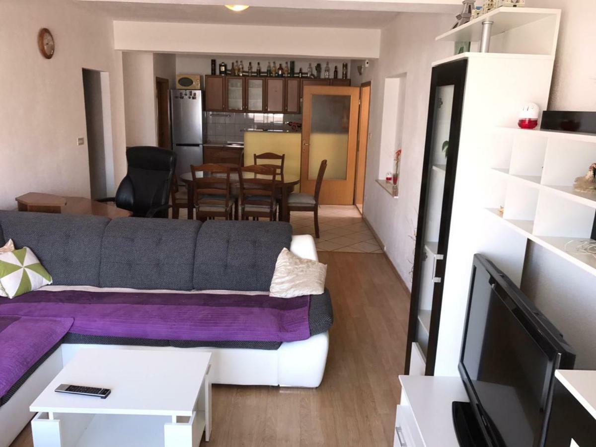 Apartment Nela Baška Voda المظهر الخارجي الصورة
