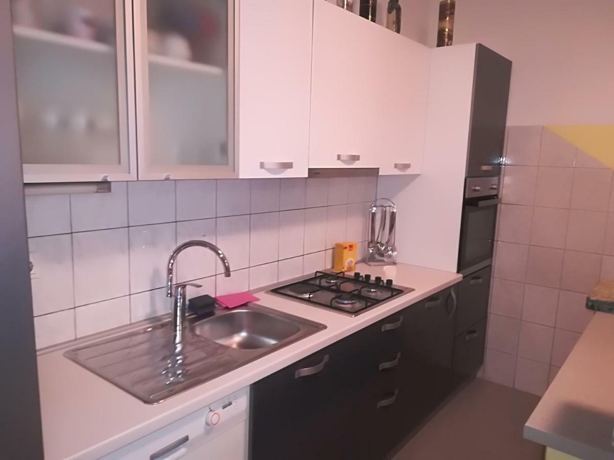 Apartment Nela Baška Voda المظهر الخارجي الصورة