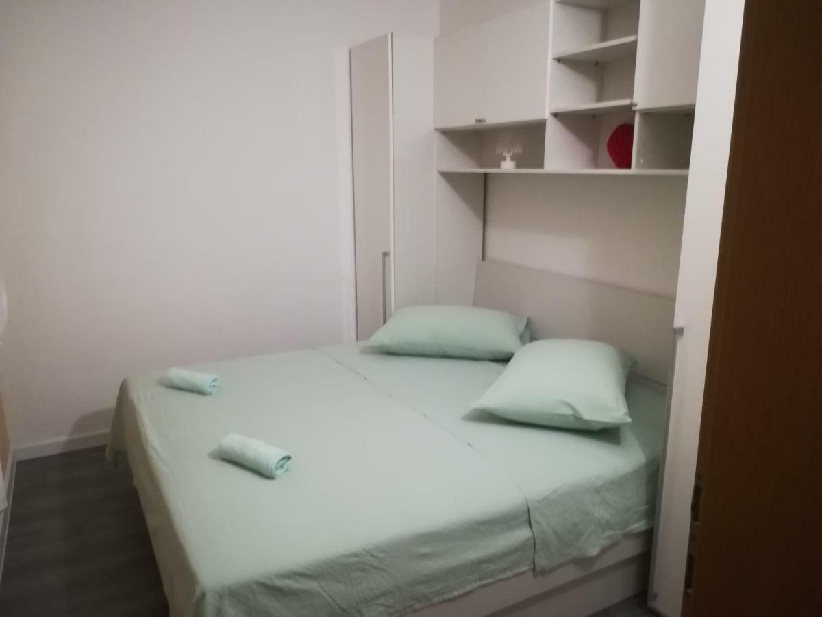 Apartment Nela Baška Voda المظهر الخارجي الصورة